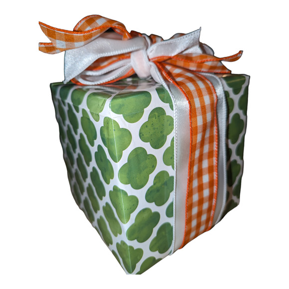 Annalee Saint Patrick's Day 6in Irish Girl with Gold Nugget - Gift Wrapped! - Picture 4 of 4